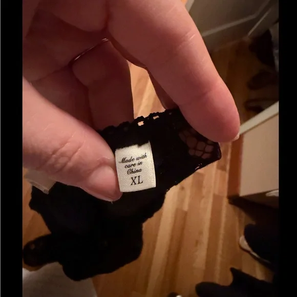 Doen Black Lace A-Line Skirt - Picture 5 of 8